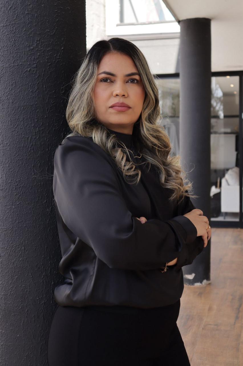 Sirlene Souza - Especialista em Crédito